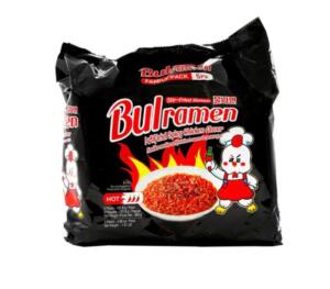 Пакет рамена Bulramen з штучним смаком гострої курки, сімейна упаковка, 5 порцій.